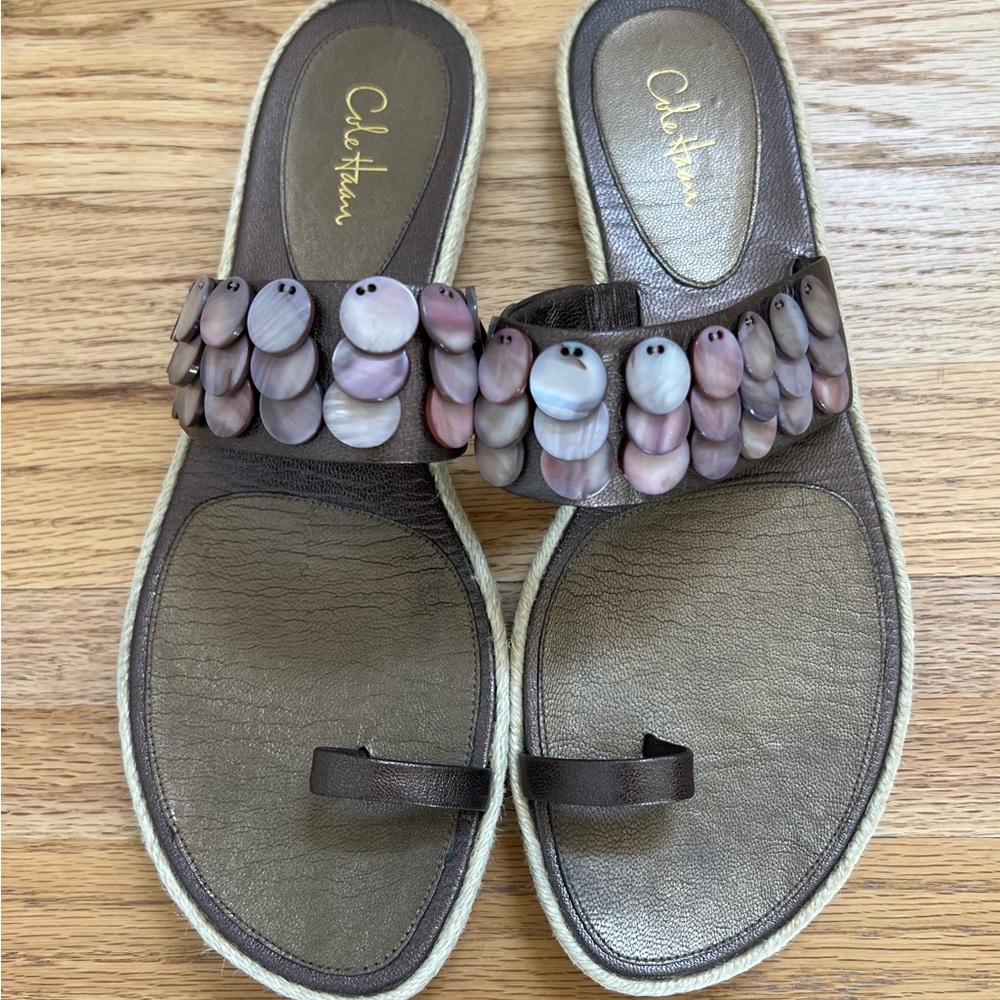 COLE HAAN Dawn Leather Thong Sandal, Metallic Brown, Opalescent Shell Accent 9.5 - Picture 3 of 11